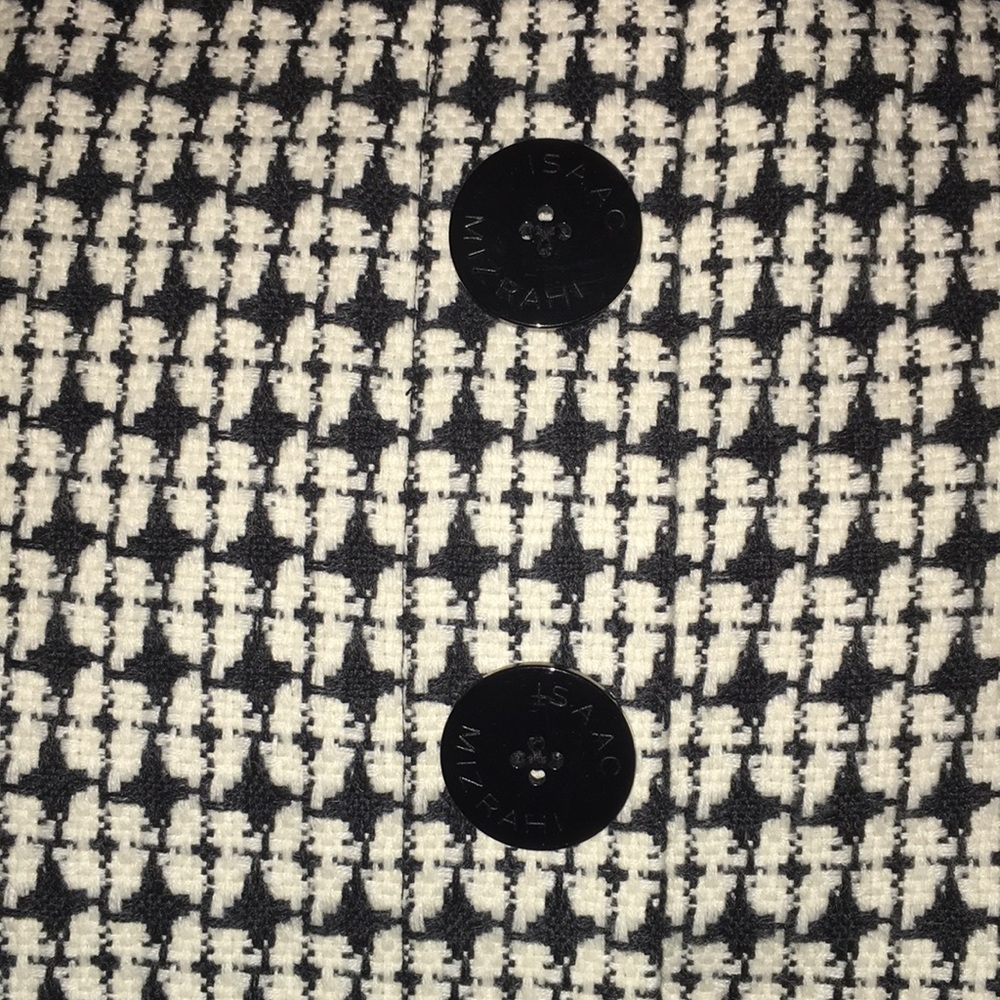 Blacks and white patterned skirt 18 Isaac mizrahi 10% wool